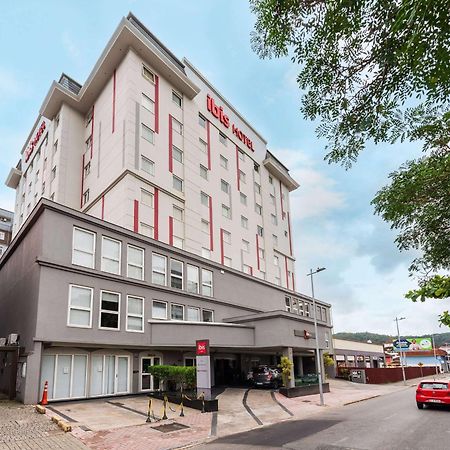 Ibis Joinville Exteriör bild