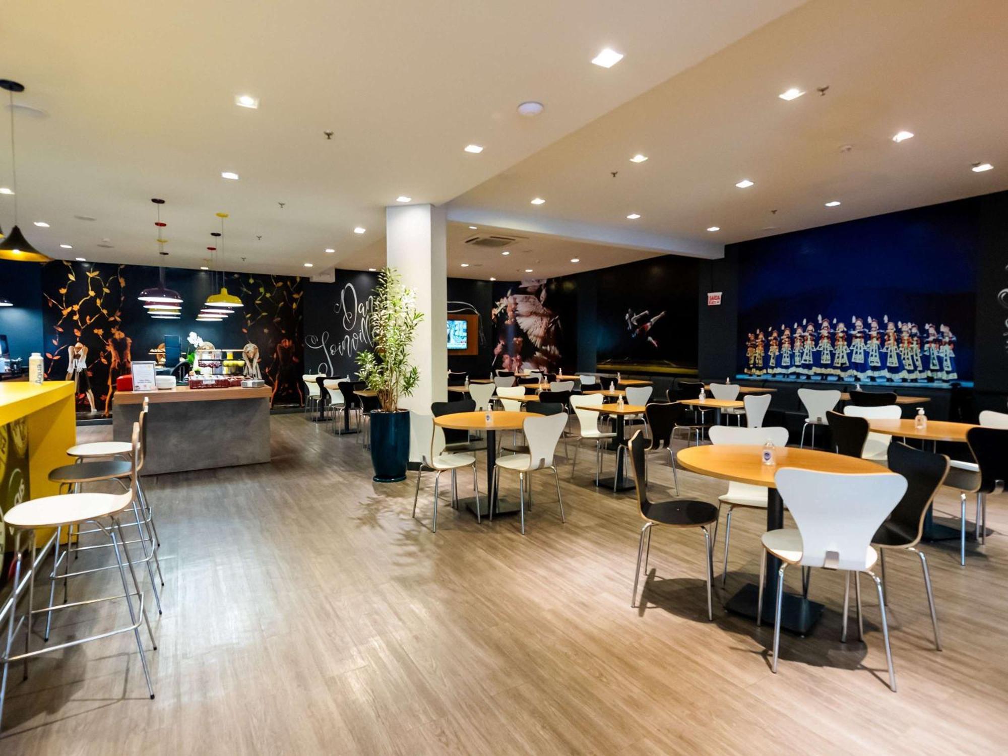 Ibis Joinville Exteriör bild